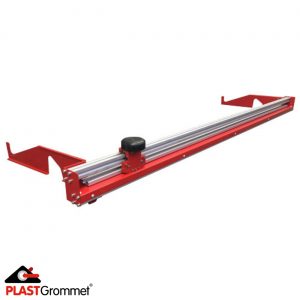 סרגל חיתוך לגלילים המאוחסנים על עגלת Bullrack